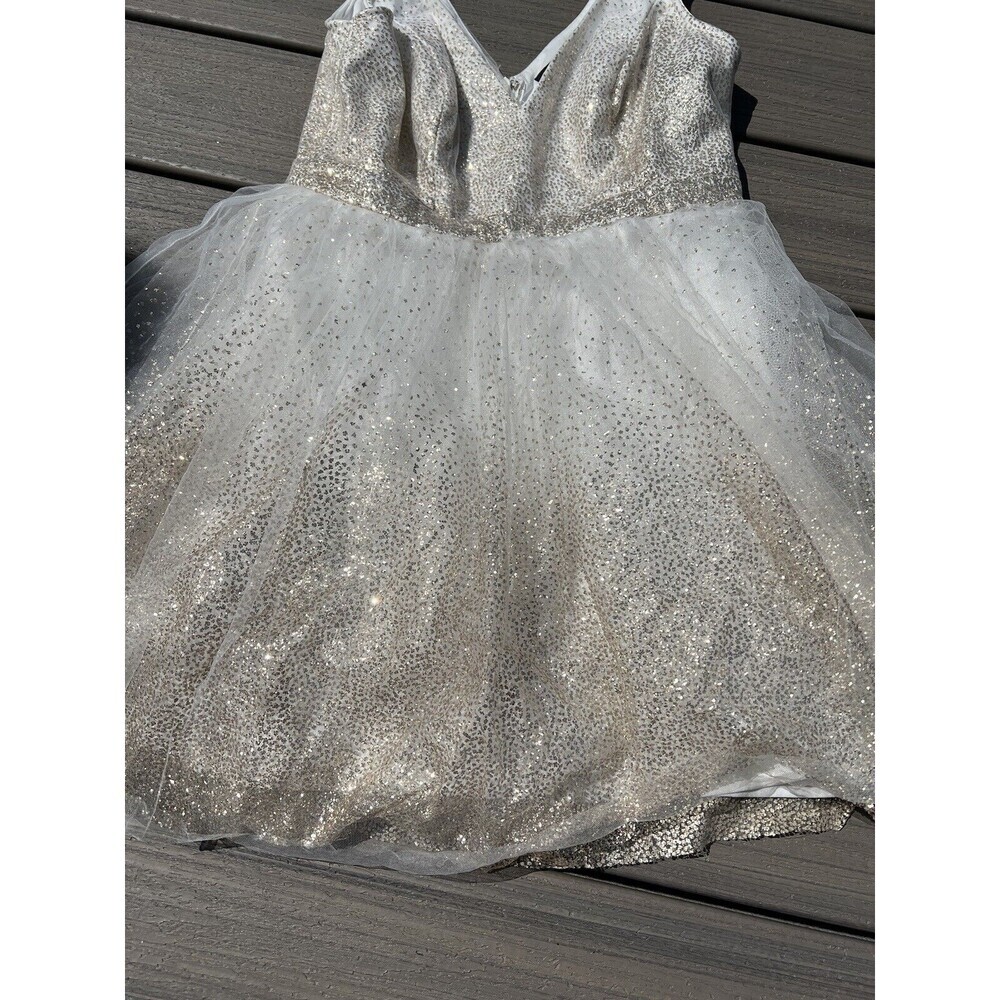Lulus Ballerina Dream Cream & Gold Skater Mini Dress Sz M Formal Homecoming Prom - Picture 5 of 7